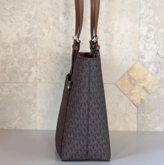 MICHAEL KORS JET SET TRAVEL MEDIUM DOUBLE POCKET TOTE SHOULDER BAG MK BROWN - Picture 4 of 6